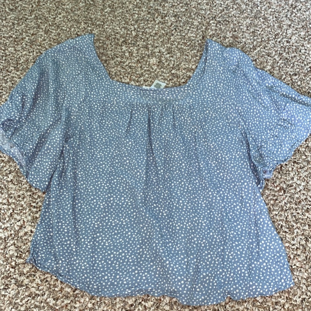 Cute blouse - Picture 4 of 4